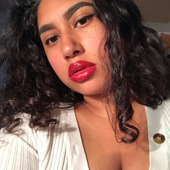 Meet your Posher, Marta - Picture 1 of 1